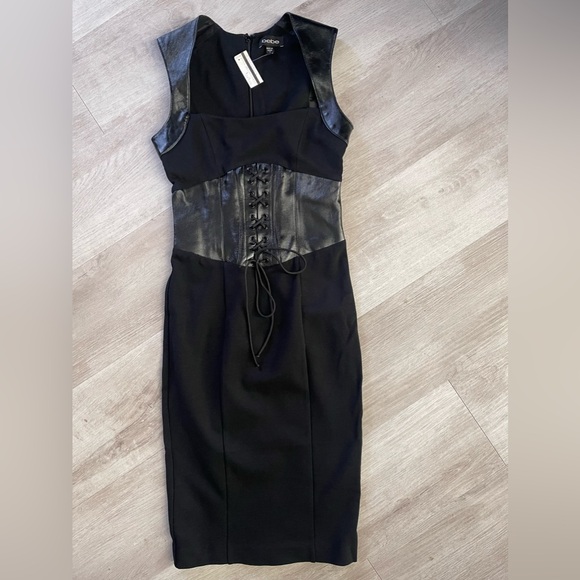 🔥NWT Bebe Y2K Pencil Corset Dress in Black. Size 2. XS🔥 - Picture 7 of 7